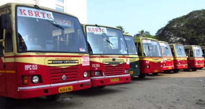 അപകടത്തിൽപ്പെട്ടവർക്ക് നഷ്ടപരിഹാരം നൽകി കെഎസ്ആർടിസി