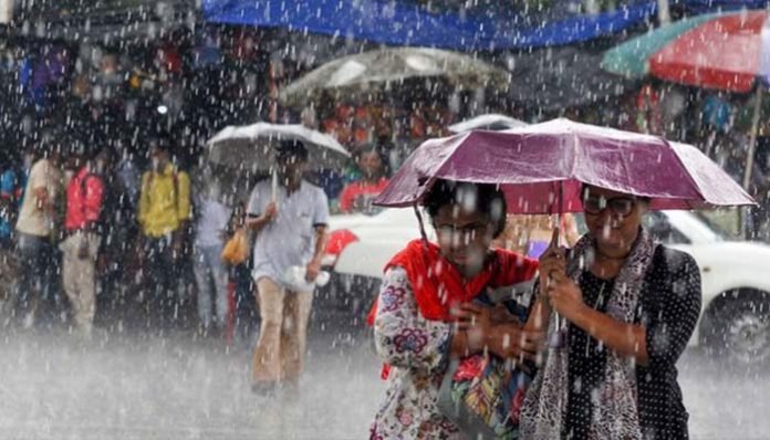 കേരളത്തിൽ ഒറ്റപ്പെട്ട ശക്തമായ മഴയ്ക്കും കാറ്റിനും സാധ്യത