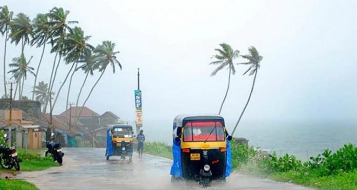 ശക്തമായ മഴയ്ക്ക്