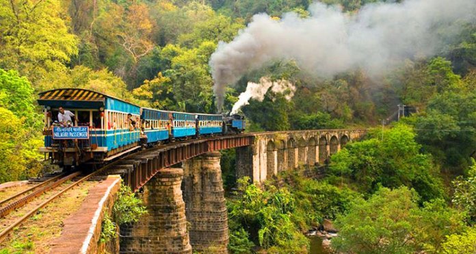 ഊട്ടി 'സഞ്ചാരികളെ വരവേൽക്കാൻ തയ്യാറായിക്കഴിഞ്ഞു‍