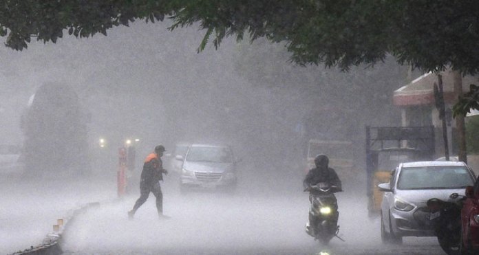 കേരളത്തിൽ അതിതീവ്ര മഴയ്ക്ക് സാധ്യത ; ആറ് ജില്ലകളില്‍ ഓറഞ്ച് അലേര്‍ട്ട്