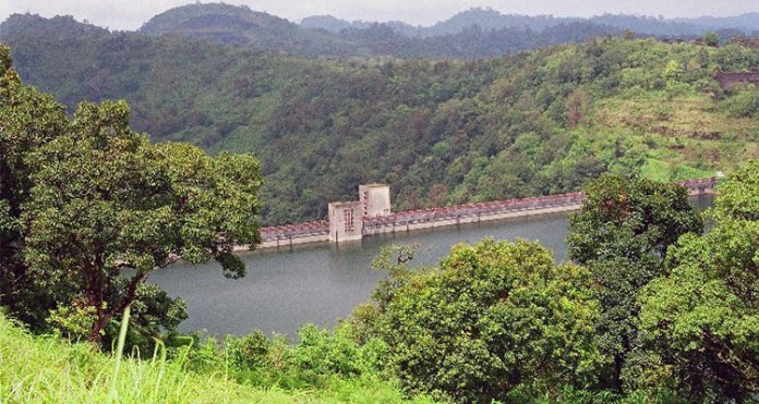 കക്കി അണക്കെട്ടിന്റെ ഷട്ടറുകൾ തുറന്നു ; ജലനിരപ്പ്‌ 979.79 മീറ്റർ പിന്നിട്ടു.