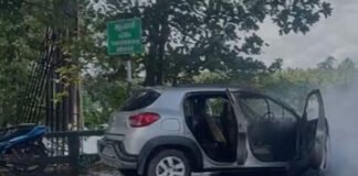 ഓടിക്കൊണ്ടിരുന്ന കാറിന് തീപിടിച്ചു