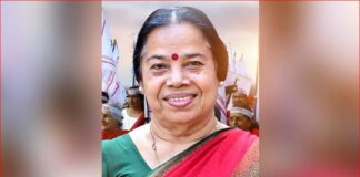 പി കെ ശ്രീമതിയെ സെക്രട്ടേറിയറ്റില് പങ്കെടുപ്പിക്കാമെന്ന് ദേശീയ നേതൃത്വം സംസ്ഥാന നേതൃത്വത്തിൽ ഭിന്നത; എന്നാല് മഹിളാ അസോസിയേഷനുമായി ബന്ധപ്പെട്ട കാര്യങ്ങള് ചര്ച്ചയ്ക്ക് വരുന്ന യോഗങ്ങളില് പി കെ ശ്രീമതിയെ പങ്കെടുപ്പിക്കാമെന്നാണ് സംസ്ഥാന നേതൃത്വത്തിന്റെ നിലപാട്.