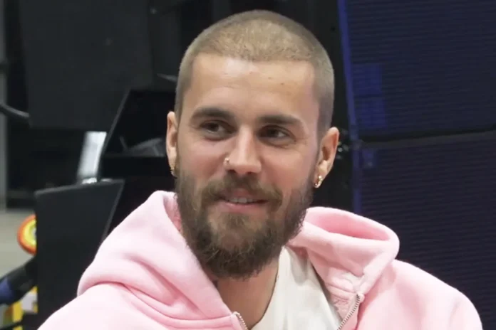 justin-bieber-02-102425-0c769a04a5b64174818d8aebb8631494