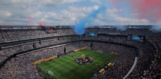 ടിക്കറ്റ് വിലകൾ ഉയരുന്നു; ഇത് ‘പ്രോൺ സാൻഡ്വിച്’ ലോകകപ്പാകുമോ എന്ന ചോദ്യം