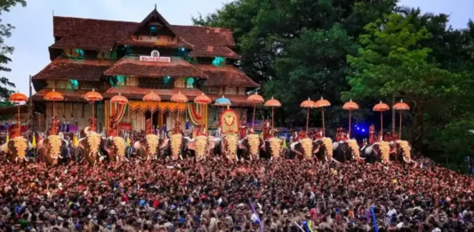 തൃശൂർ പൂരം വെടിക്കെട്ട് റദ്ദാക്കി