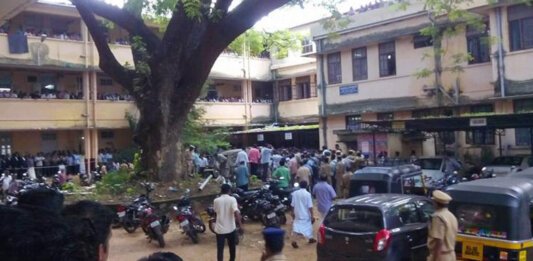 കൊല്ലം കളക്ട്രേറ്റിൽ വാഹന പാർക്കിംഗിന് ഇടമില്ലാതെ വാഹനങ്ങളുടെ അലക്ഷ്യമായ പാർക്കിംഗ്